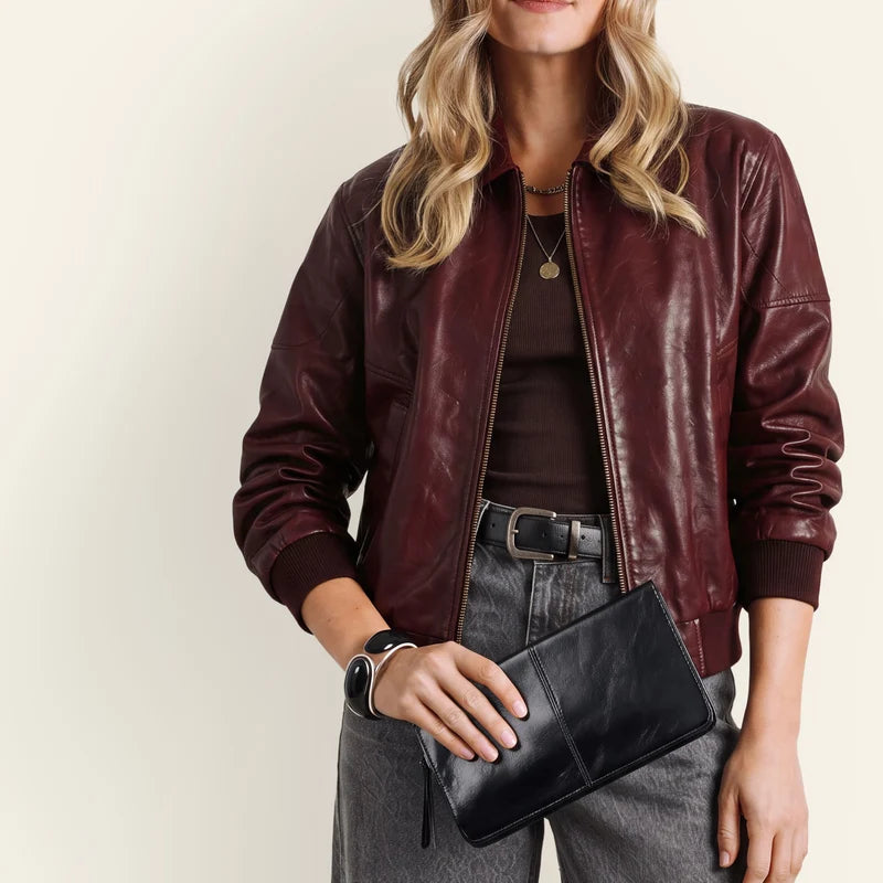 Evolve Wristlet